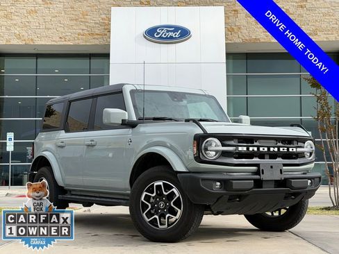 Used 2024 Ford Bronco Outer Banks image 1