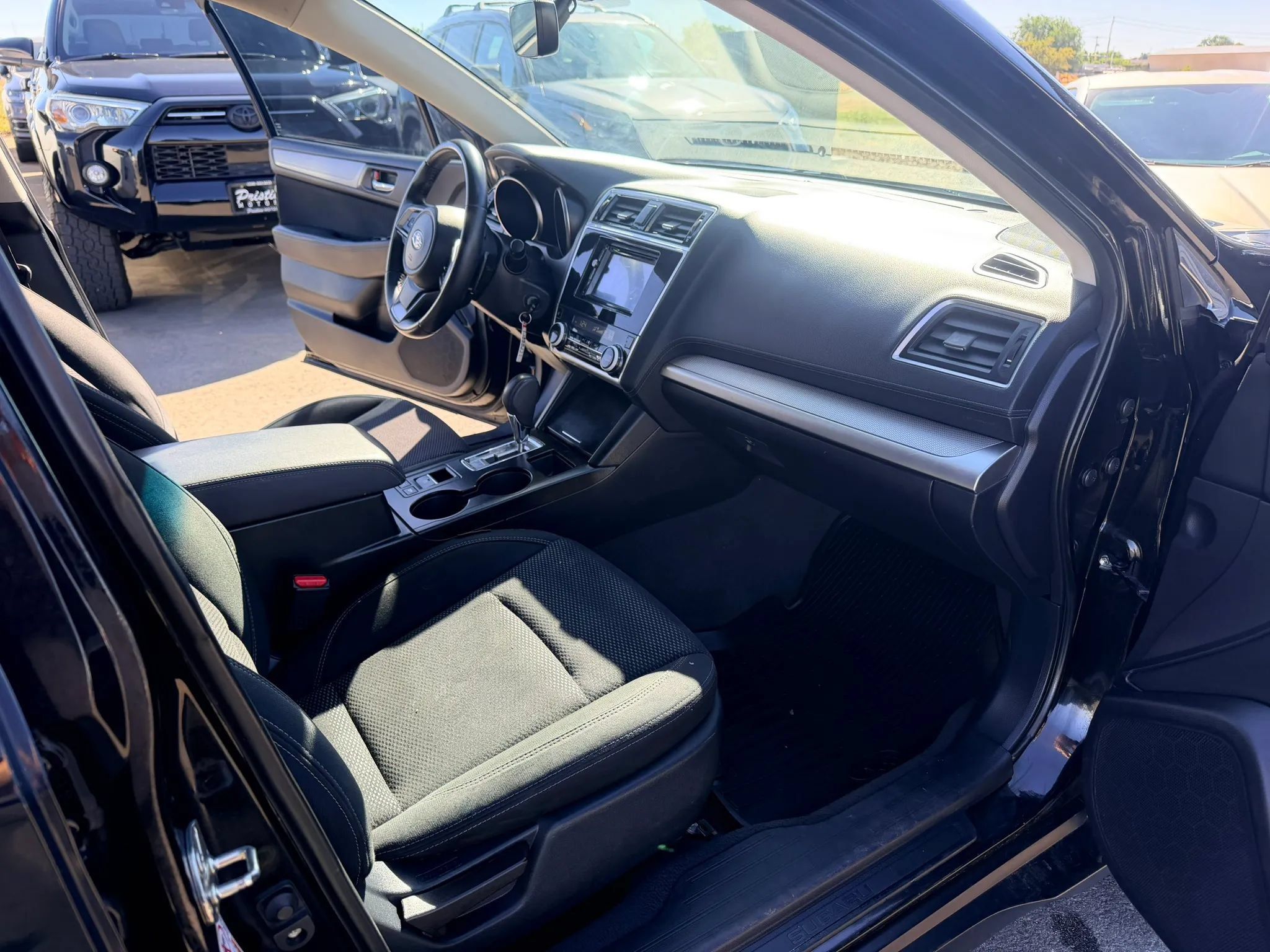 Used 2019 Subaru Outback 2.5i Premium AWD/4WD image 18