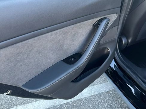 Used 2019 Tesla Model 3 RWD image 9