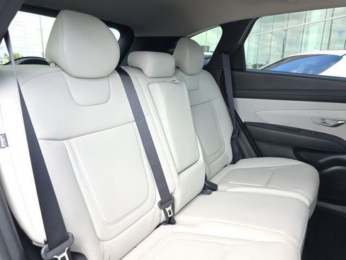 Certified 2025 Hyundai Tucson SEL image 9