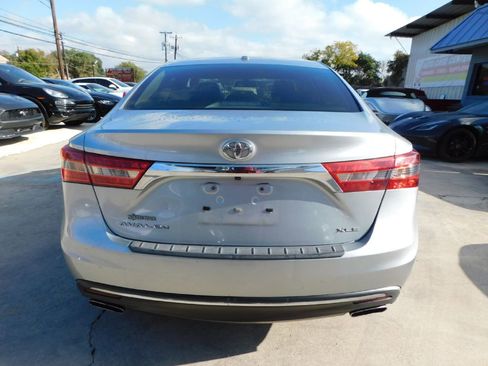 Used 2016 Toyota Avalon XLE FWD image 6