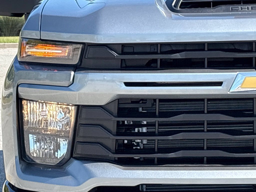 New 2026 Chevrolet Silverado 2500 Custom w/ Custom Value Package AWD/4WD image 4