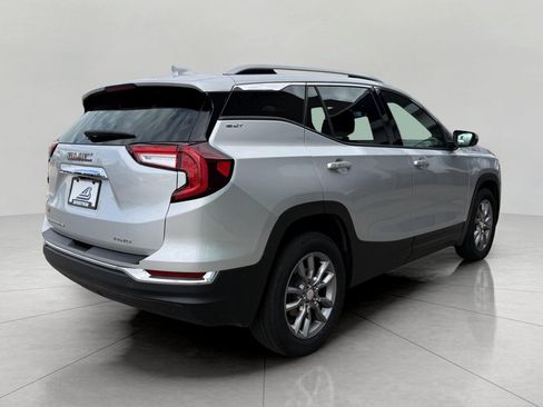 Used 2022 GMC Terrain SLT AWD/4WD image 13