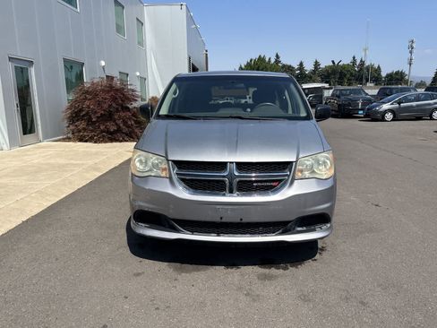 Used 2014 Dodge Grand Caravan SE w/ Quick Order Package 29E SE FWD image 8