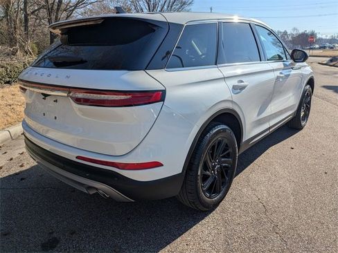 Used 2024 Lincoln Corsair AWD image 6