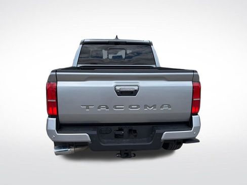 Used 2025 Toyota Tacoma Limited AWD/4WD image 6