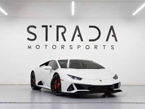 Used 2020 Lamborghini Huracan EVO image 1