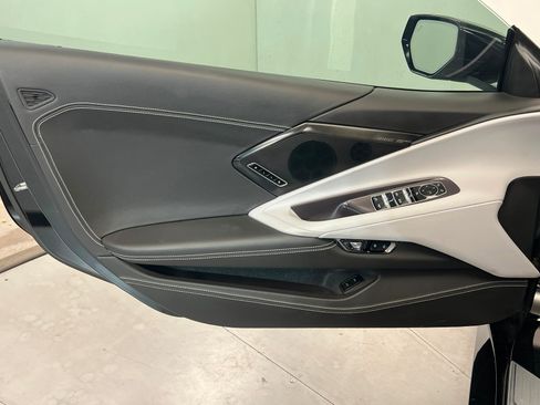 Used 2023 Chevrolet Corvette Stingray Premium Conv w/ Stealth Interior Trim Package RWD image 11