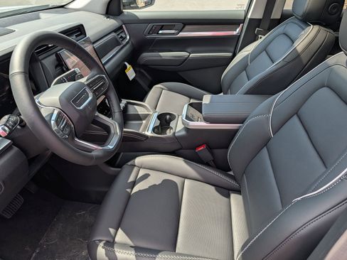 New 2026 GMC Terrain Denali AWD/4WD image 4