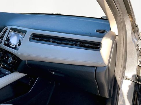 Used 2022 Honda HR-V LX image 19