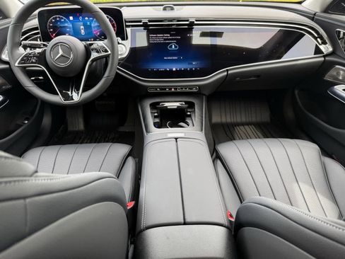 New 2026 Mercedes-Benz E 450 4MATIC Sedan image 13