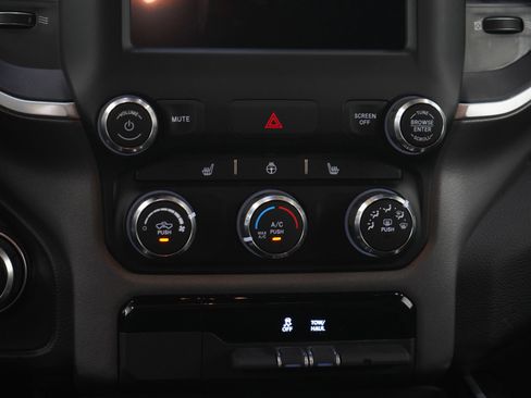 Used 2023 RAM 1500 Big Horn AWD/4WD image 15