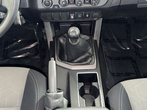 Used 2020 Toyota Tacoma TRD Off-Road image 22