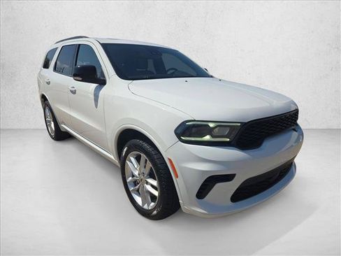 Used 2024 Dodge Durango GT AWD/4WD image 3