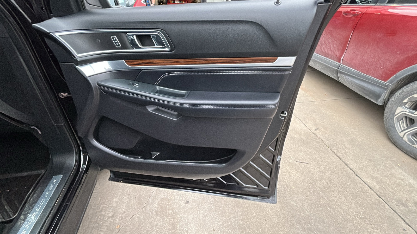 Used 2019 Ford Explorer Limited AWD/4WD image 20