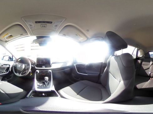 Used 2025 Toyota RAV4 LE image 40