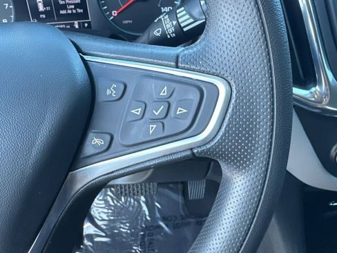 Used 2023 Chevrolet Equinox LS image 27