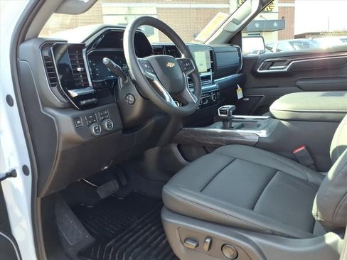 New 2026 Chevrolet Silverado 1500 LTZ w/ LTZ Premium Package AWD/4WD image 17
