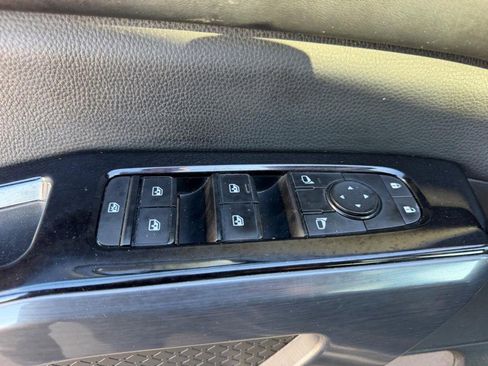 Used 2022 Nissan Pathfinder SL w/ SL Premium Package image 21