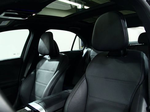 Used 2025 Mercedes-Benz C 300 4MATIC Sedan image 18