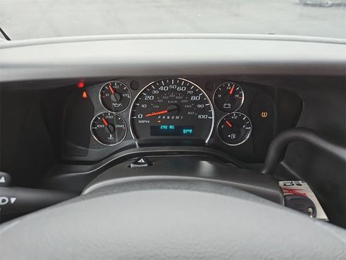 New 2025 Chevrolet Express 3500 w/ Power Convenience Package image 11