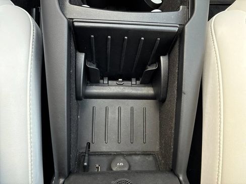 Used 2017 Tesla Model S 75D AWD/4WD image 36