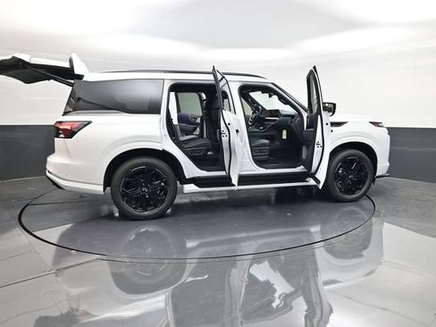 New 2026 INFINITI QX80 4WD image 69