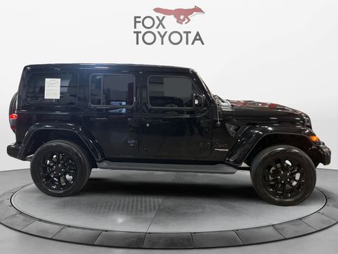 Used 2022 Jeep Wrangler Unlimited Sahara image 7