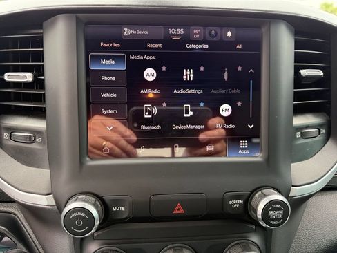 Used 2022 RAM 1500 Big Horn AWD/4WD image 23