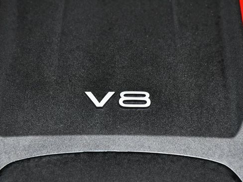 Used 2024 Audi RS Q8 w/ Black Optic Package image 97