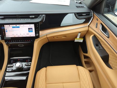 New 2026 Jeep Grand Cherokee L Summit w/ Advanced Protech Group IV image 17