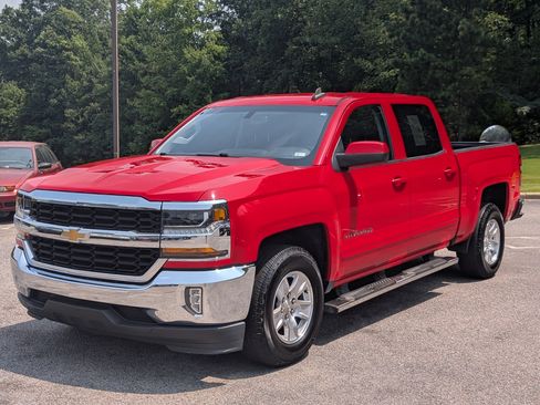 Used 2018 Chevrolet Silverado 1500 LT w/ LT Convenience Package RWD image 5
