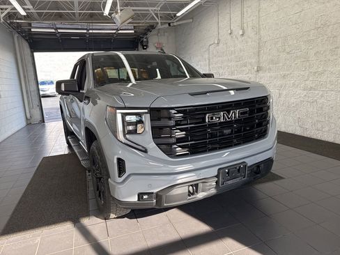 Used 2024 GMC Sierra 1500 Elevation w/ Elevation Premium Package image 2