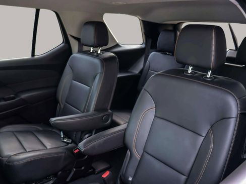 Used 2021 Chevrolet Traverse RS w/ LPO, Floor Liner Package image 22