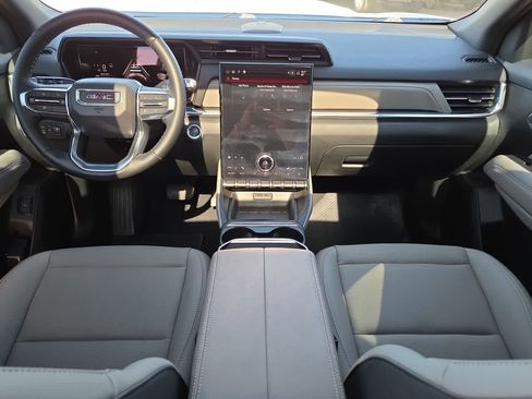 Used 2025 GMC Terrain Elevation w/ Elevation Premium Package AWD/4WD image 14
