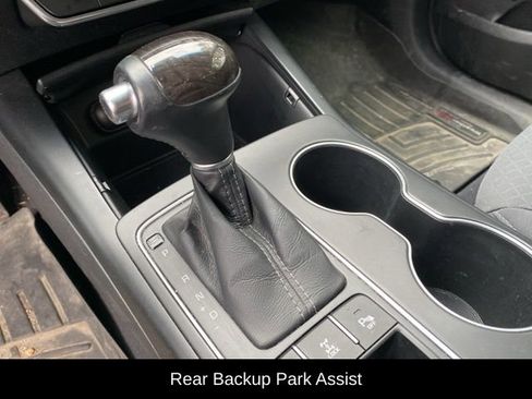 Used 2017 Kia Sorento LX w/ LX Convenience Package image 14