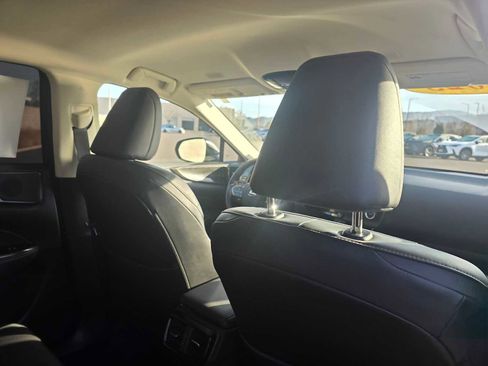 Used 2023 Lexus NX 250 AWD image 15