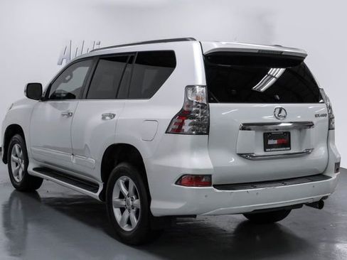 Used 2015 Lexus GX 460 image 12