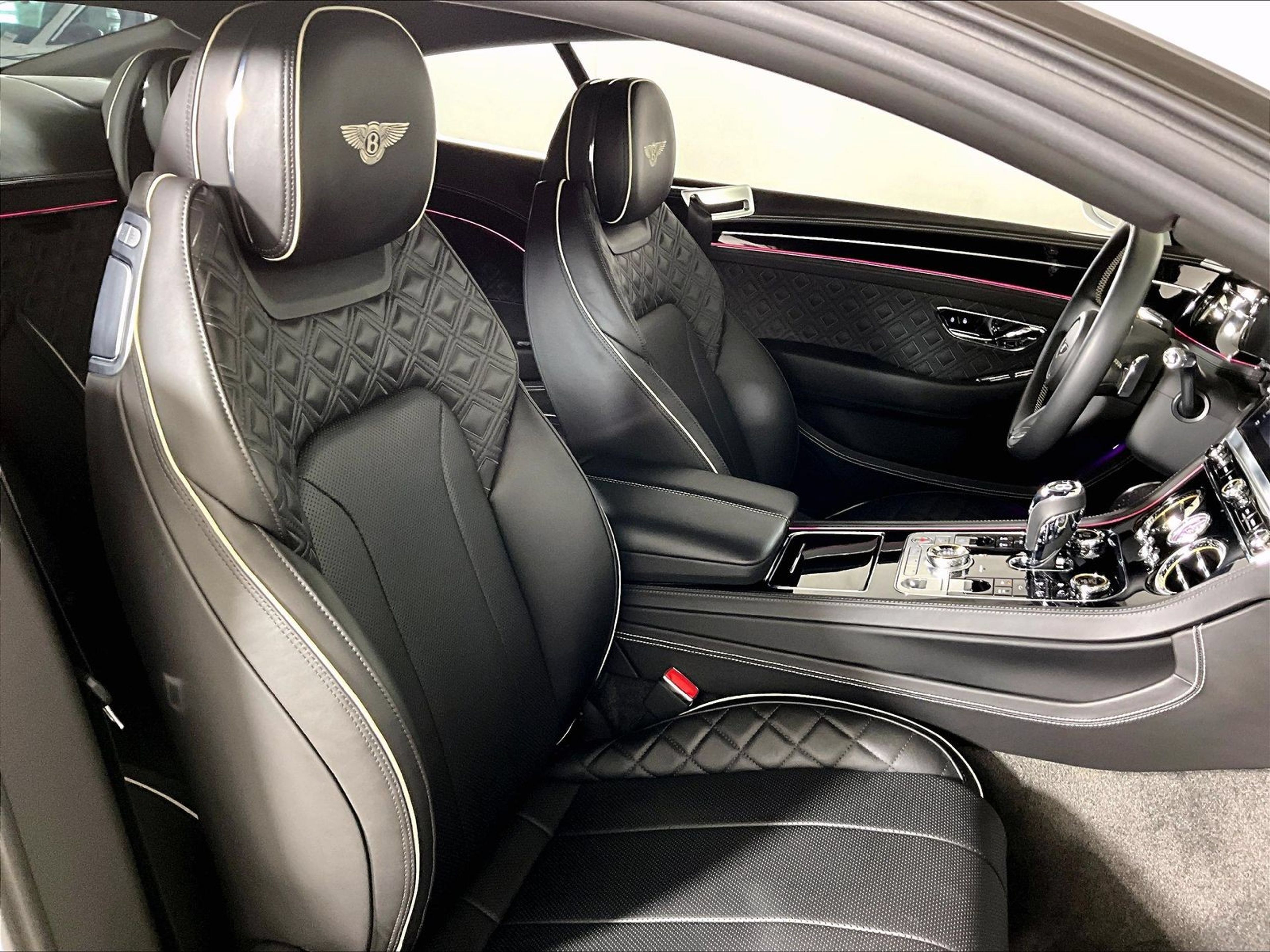 Used 2021 Bentley Continental GT Mulliner AWD/4WD image 18