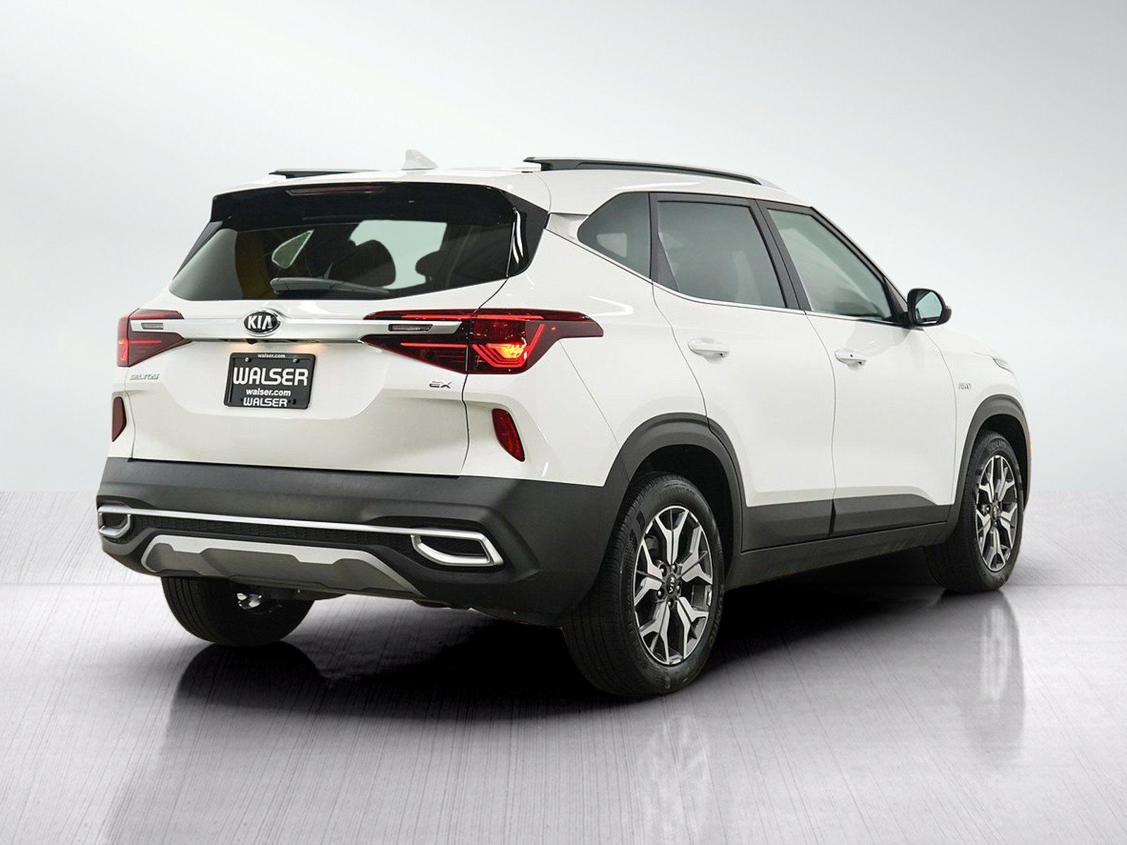 Used 2021 Kia Seltos EX AWD/4WD image 6