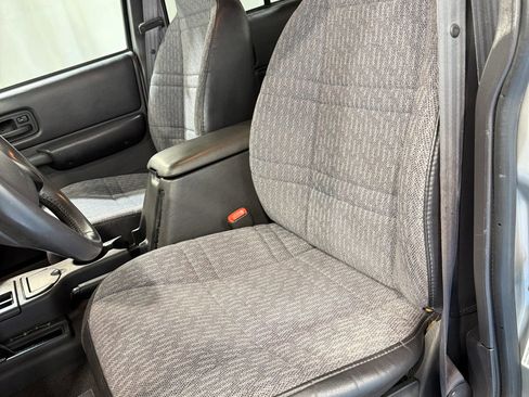 Used 2000 Jeep Cherokee Sport image 36