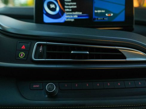 Used 2017 BMW i8 image 33