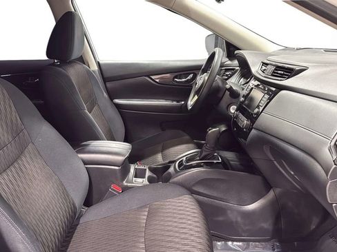 Used 2018 Nissan Rogue S AWD/4WD image 10