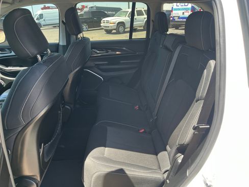 Used 2023 Jeep Grand Cherokee Laredo w/ Trailer Tow Prep Group (B) image 20