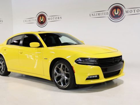 Used 2017 Dodge Charger R/T w/ Beats Audio Group image 6