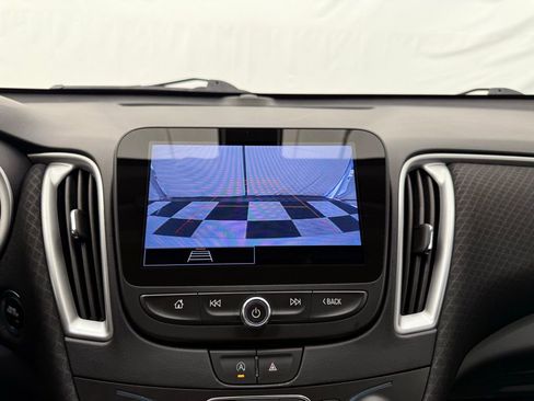 Used 2022 Chevrolet Malibu LT image 31