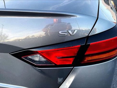 Used 2024 Nissan Altima 2.5 SV image 23