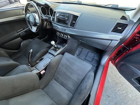 Used 2011 Mitsubishi Lancer Evolution GSR image 12