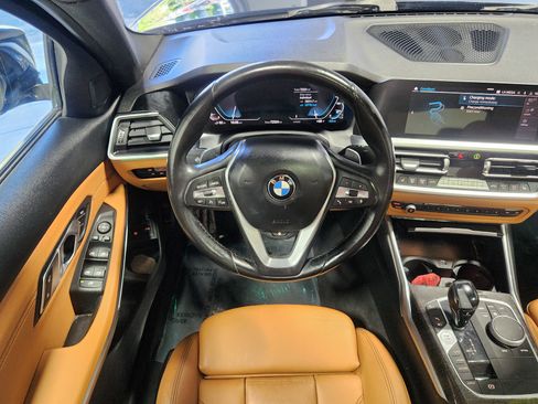 Used 2021 BMW 330e xDrive w/ Convenience Package AWD/4WD image 17