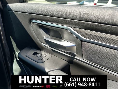 New 2026 RAM 1500 4x4 Crew Cab image 17